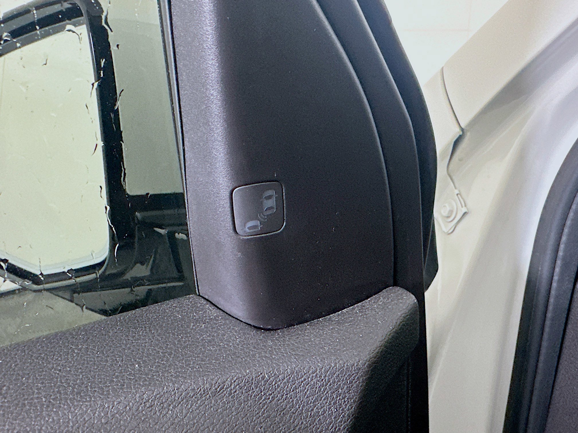 Used 2017 Acura MDX Sport Hybrid w/ Advance Pkg image 16