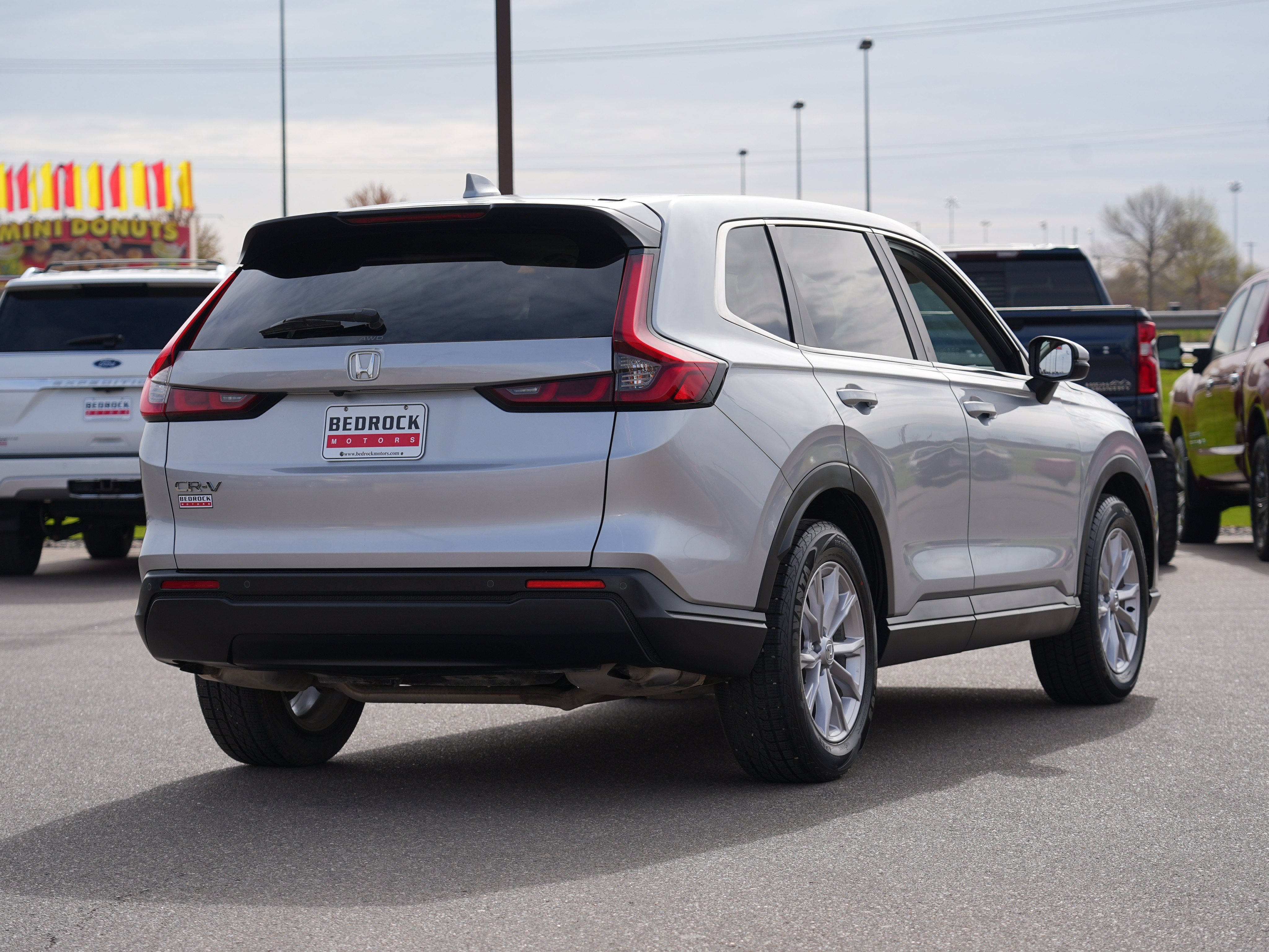 Used 2024 Honda CR-V EX-L image 3