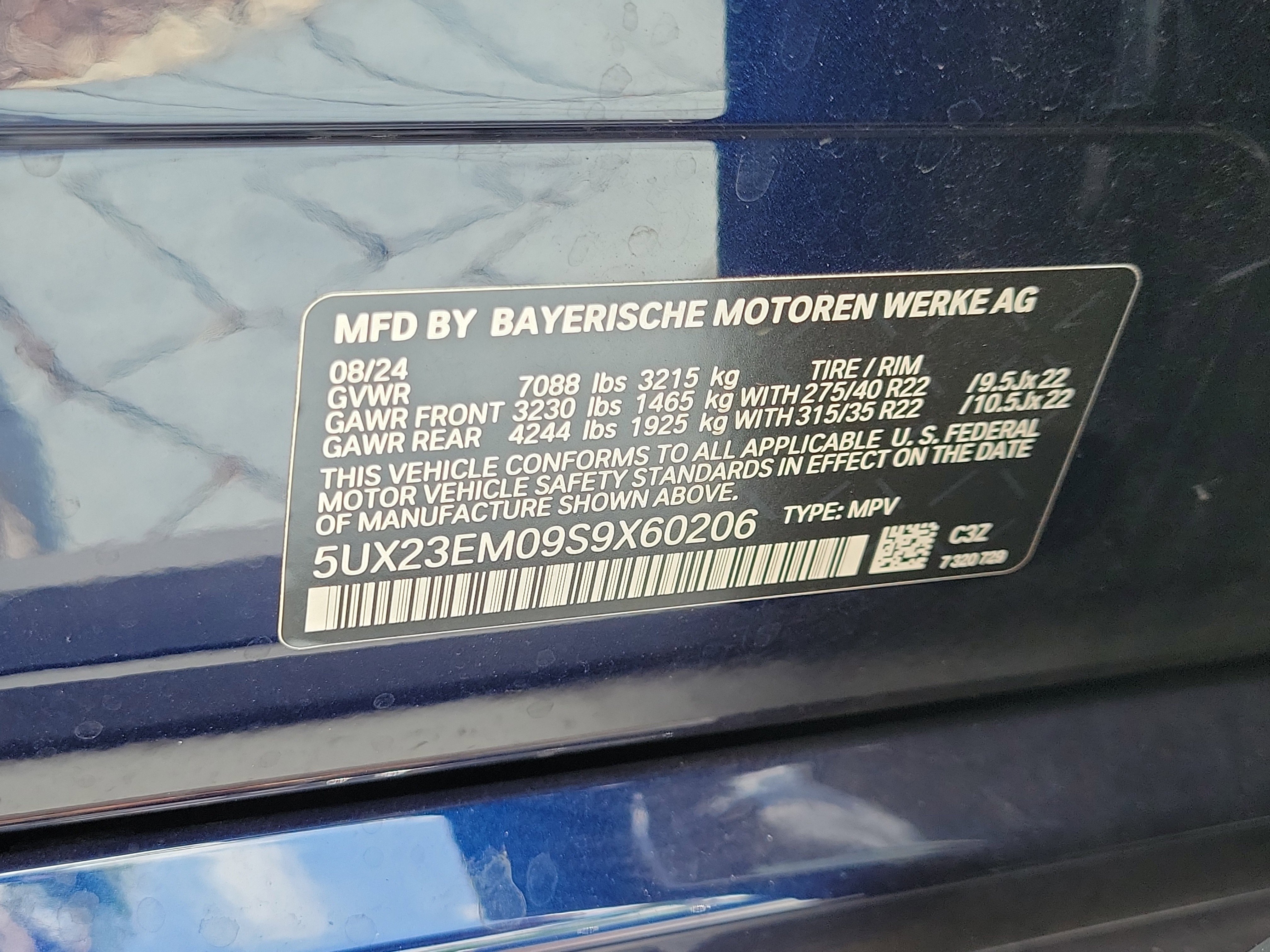 Certified 2025 BMW X7 xDrive40i w/ Parking Assistance Package AWD/4WD image 33