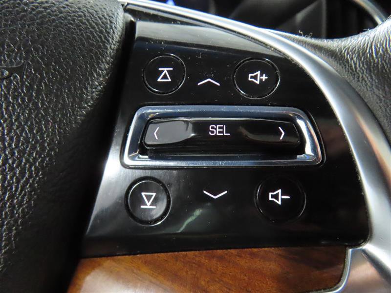 Used 2016 Cadillac Escalade Luxury RWD image 24