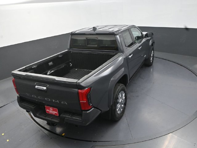 Used 2026 Toyota Tacoma Limited AWD/4WD image 29