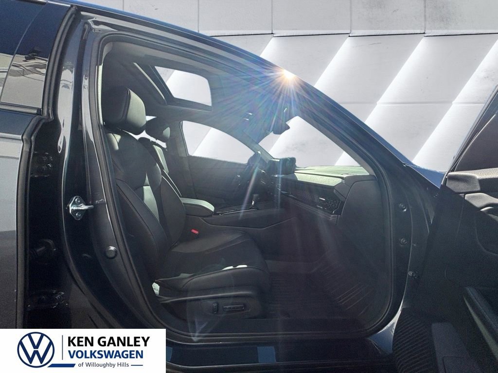Used 2025 Honda Accord Touring image 12