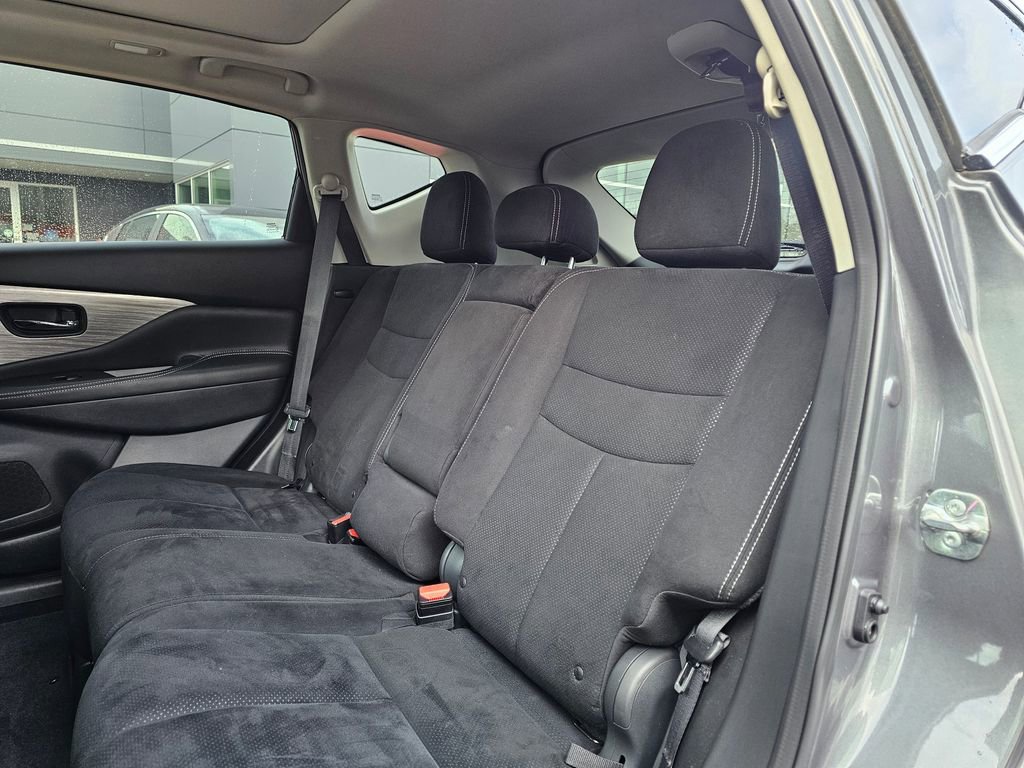 Used 2018 Nissan Murano SV w/ Premium Package image 14