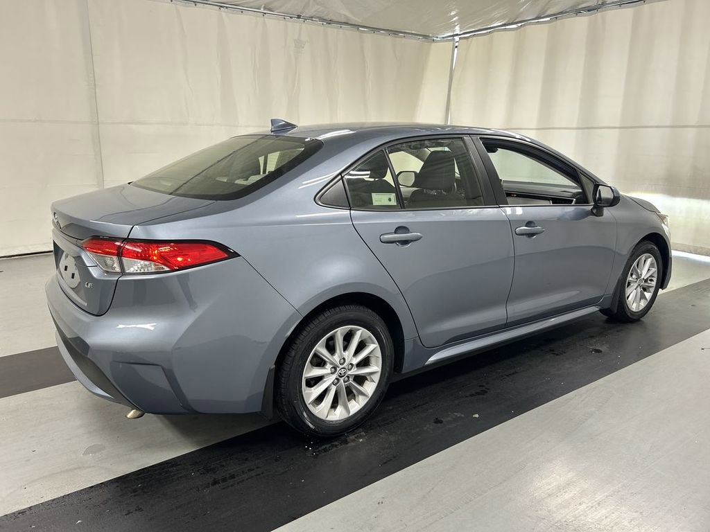 Used 2021 Toyota Corolla LE w/ LE Convenience Package FWD image 2