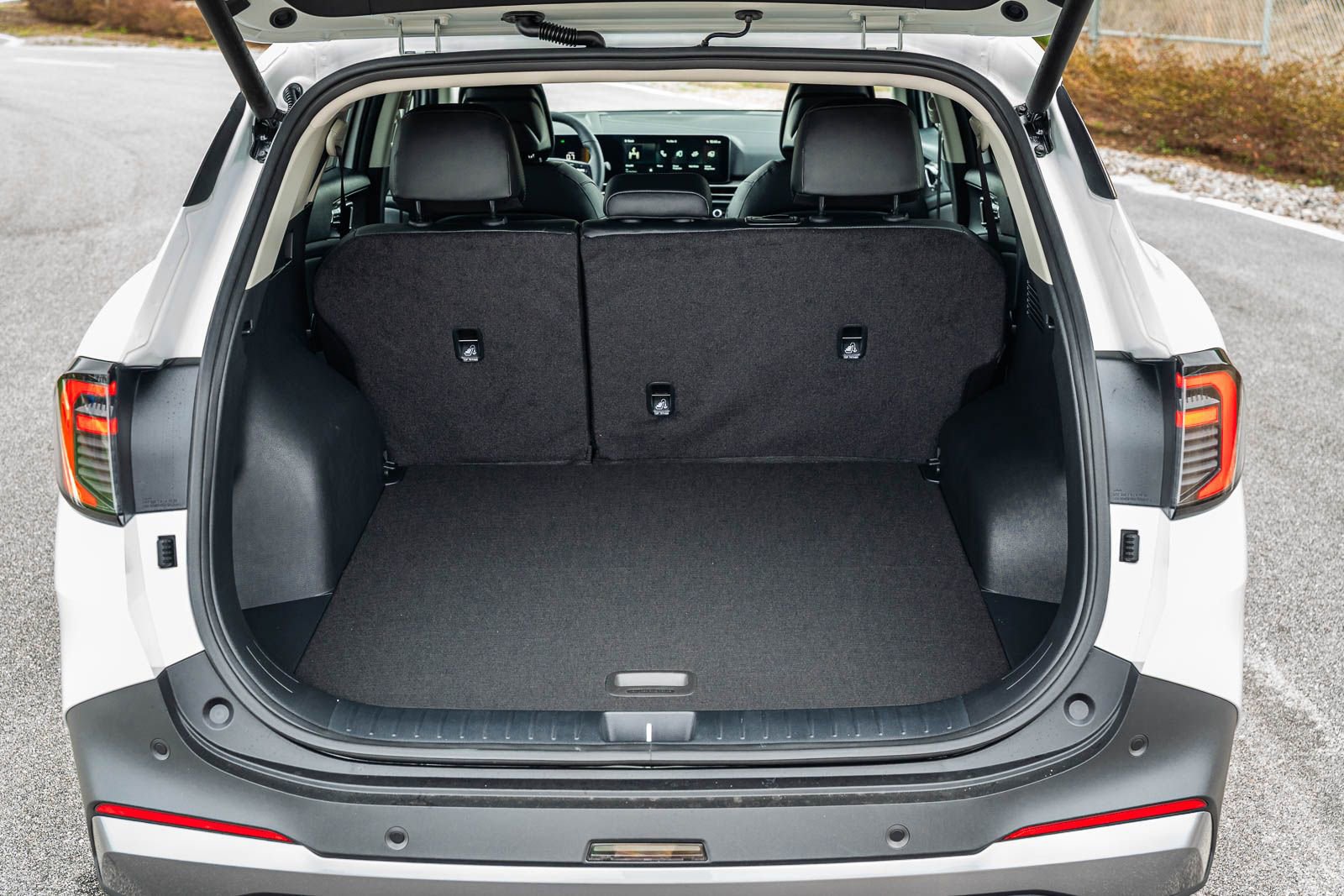 New 2026 Kia Sportage EX image 12