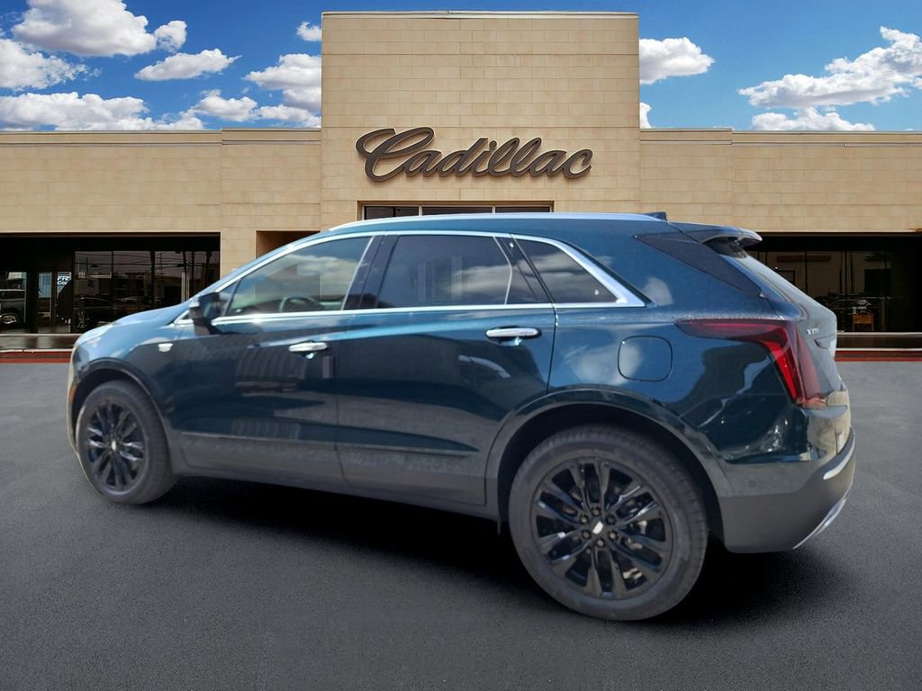 New 2026 Cadillac XT5 Premium Luxury w/ LPO, ONYX Package FWD image 4