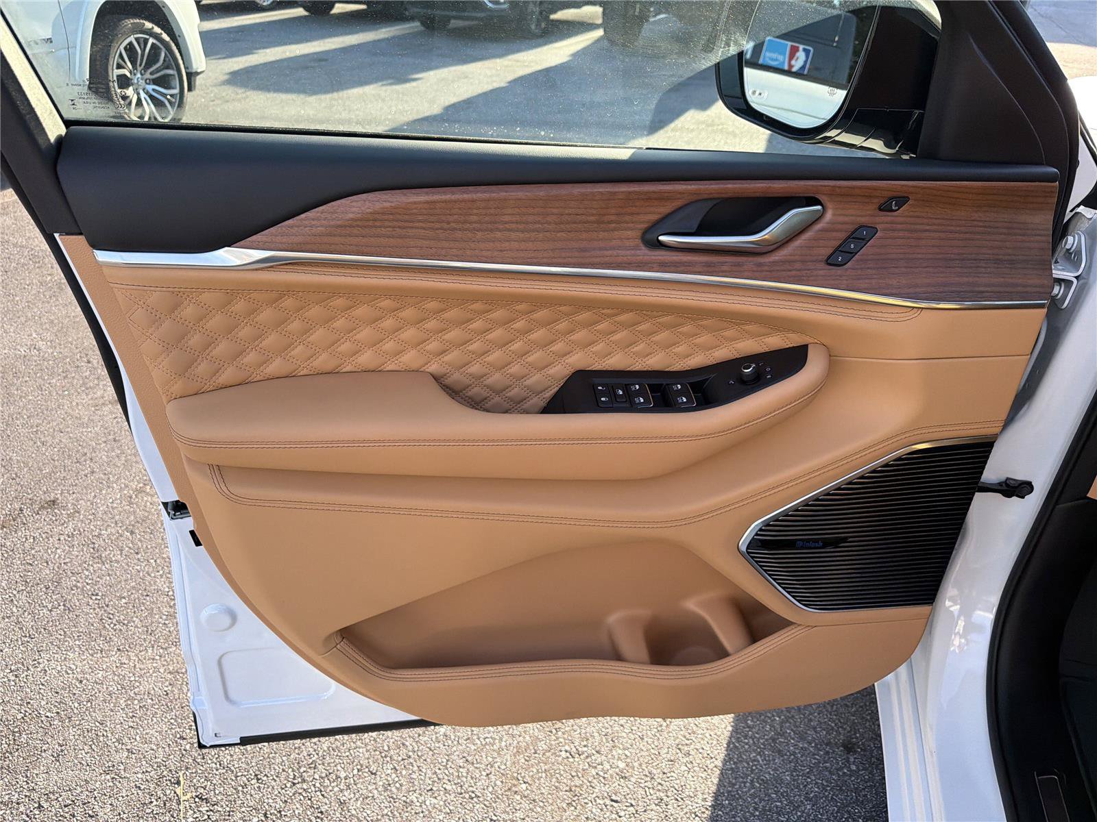 New 2026 Jeep Grand Cherokee Summit AWD/4WD image 9