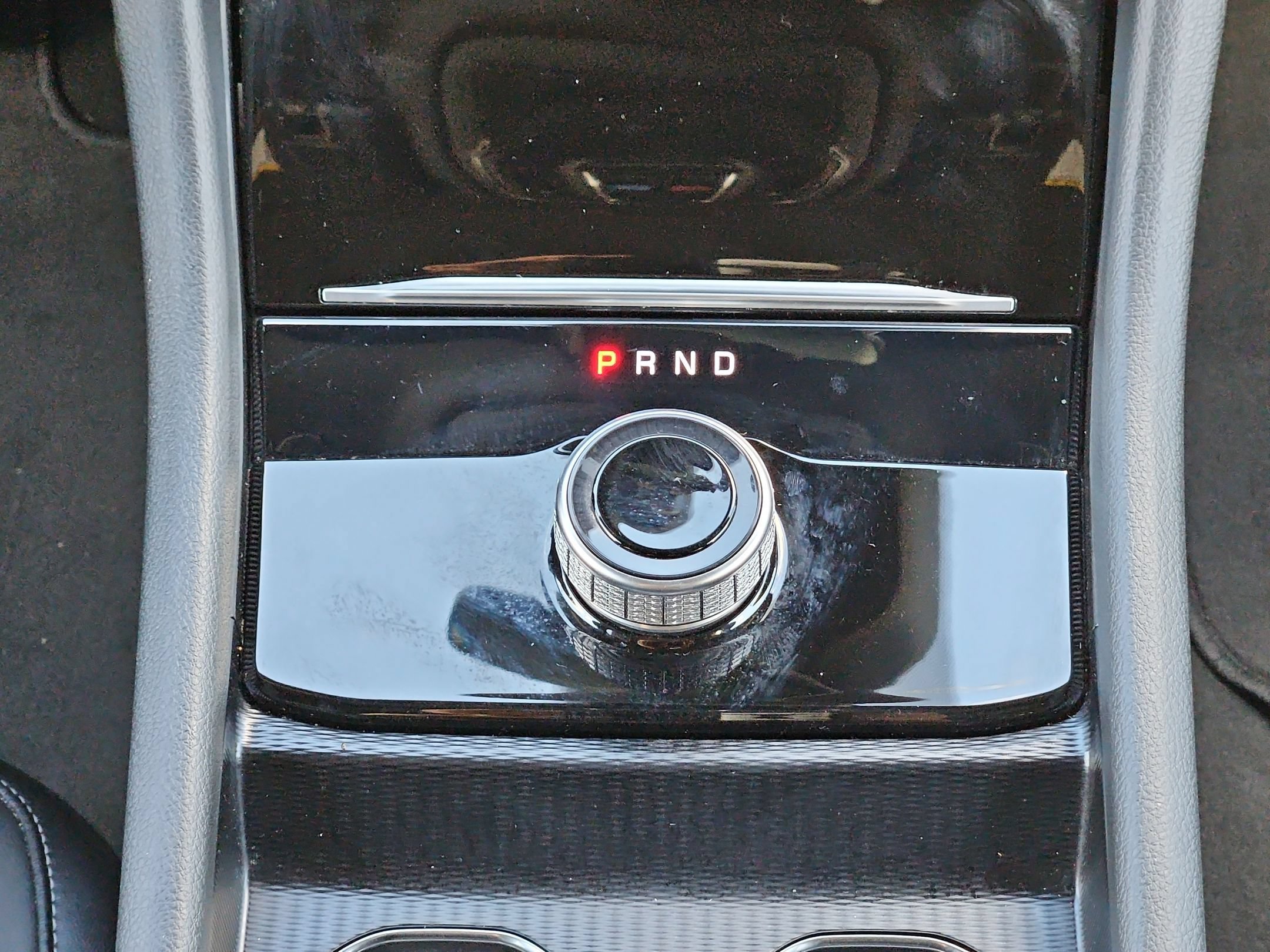 Used 2025 Jeep Grand Cherokee Laredo RWD image 19
