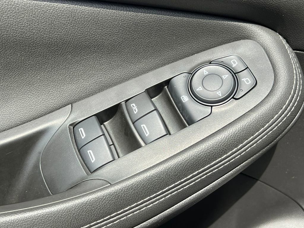 Certified 2023 Buick Encore GX Preferred w/ Cold Weather Comfort Package image 16