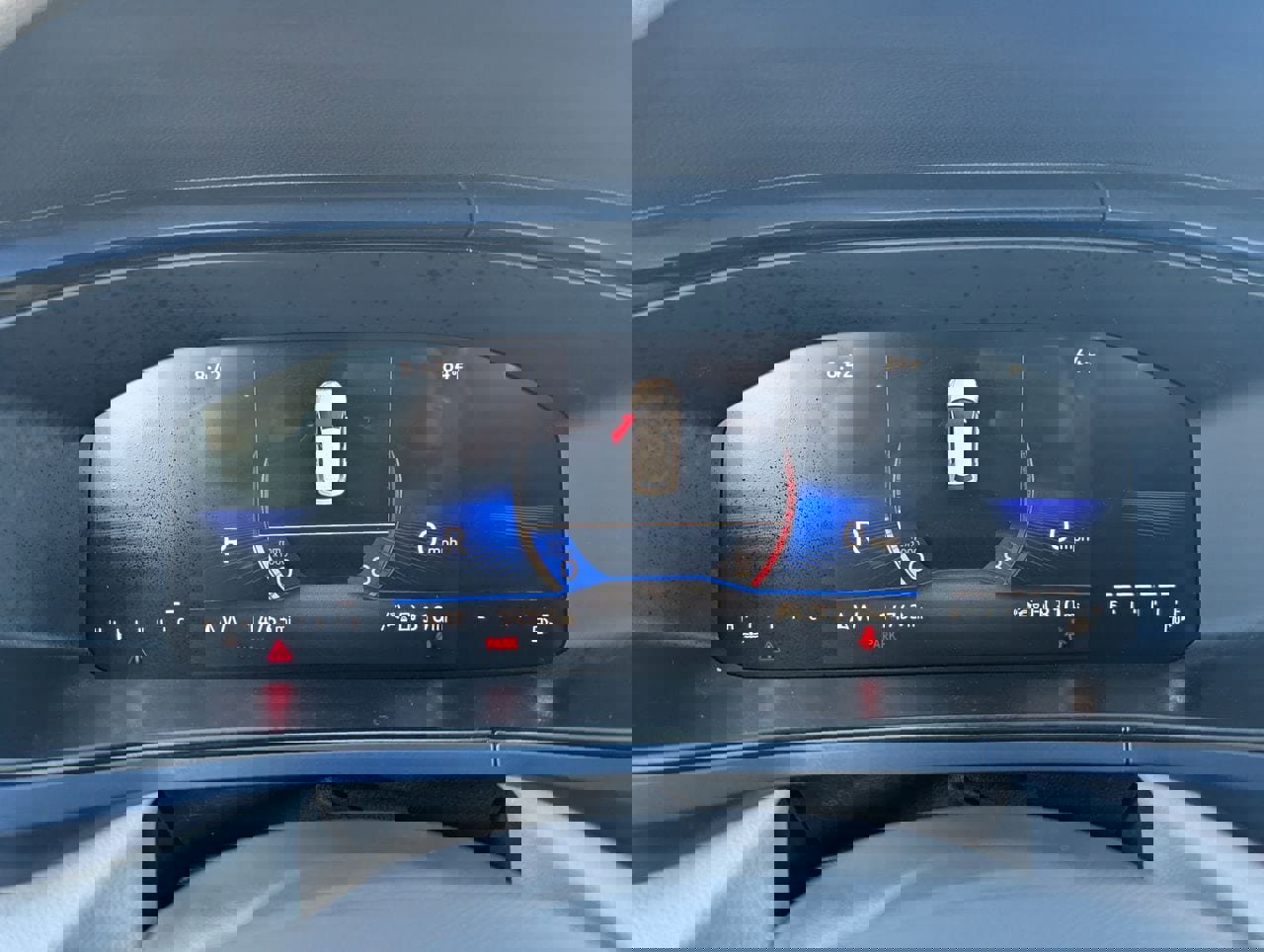 Used 2024 Volkswagen Taos SE w/ Panoramic Sunroof Package FWD image 31