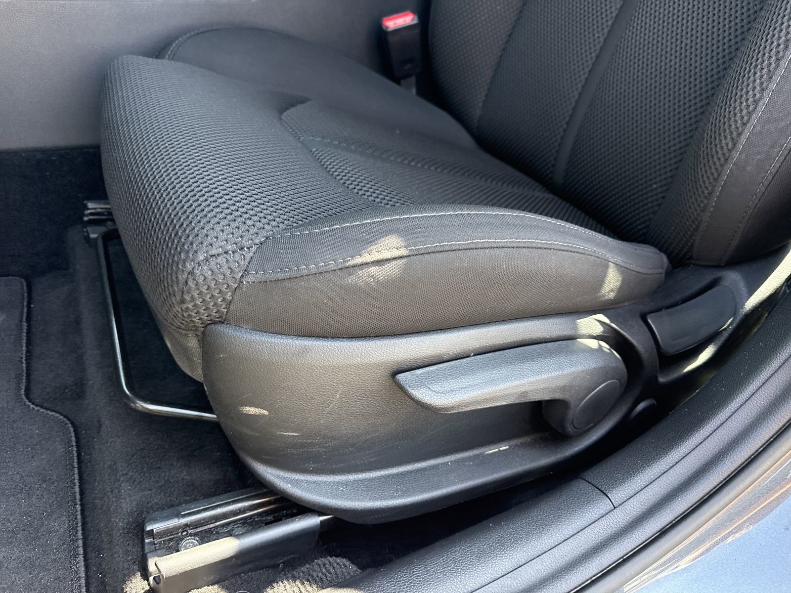 Used 2020 Kia Optima LX image 16