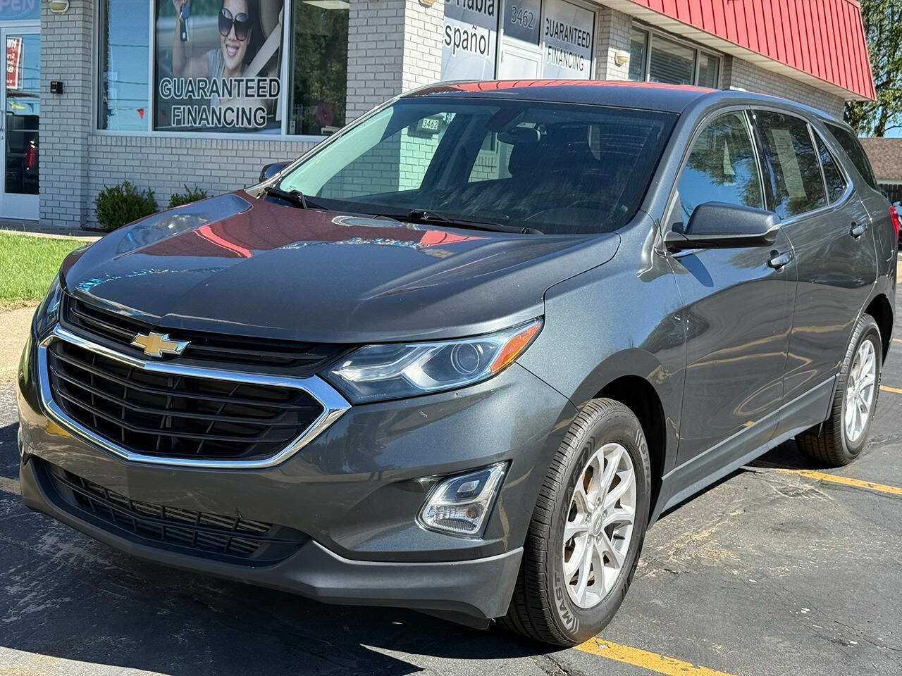 Used 2018 Chevrolet Equinox LT image 3