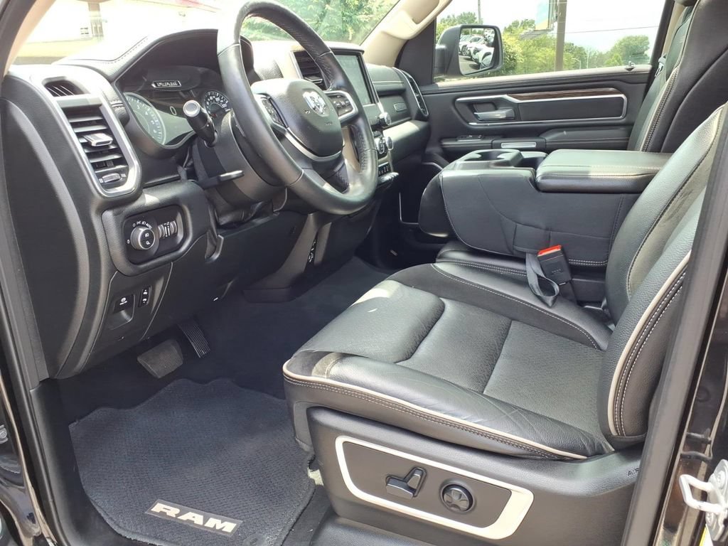 Used 2019 RAM 1500 Laramie AWD/4WD image 14