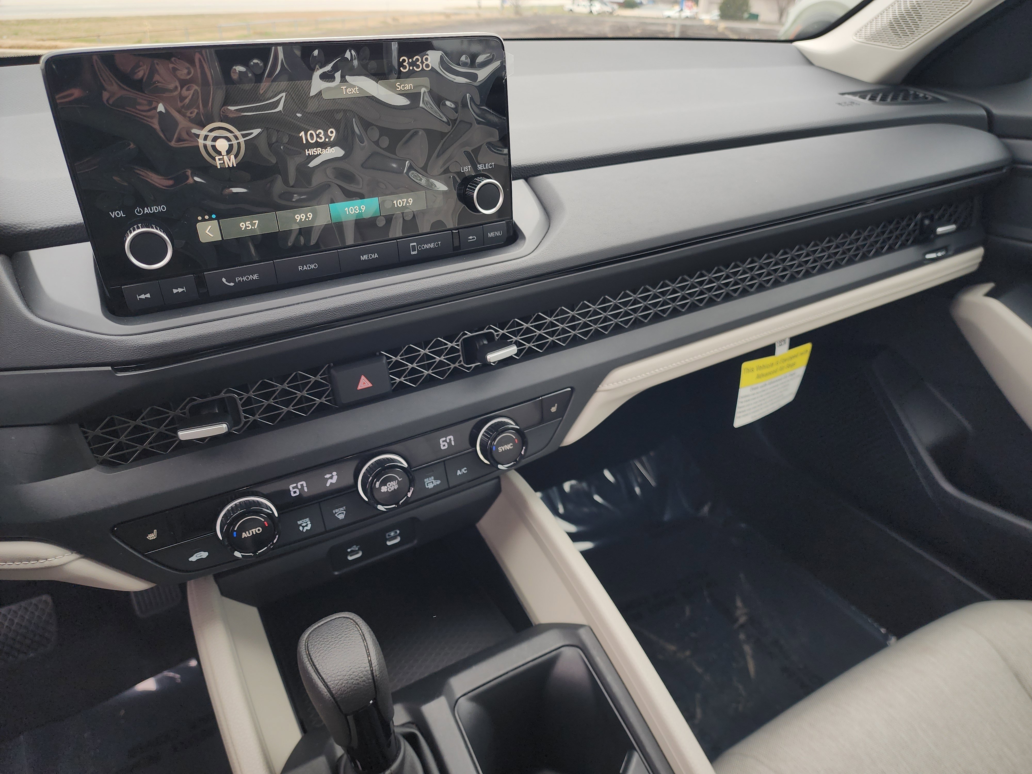Certified 2025 Honda Accord SE image 14