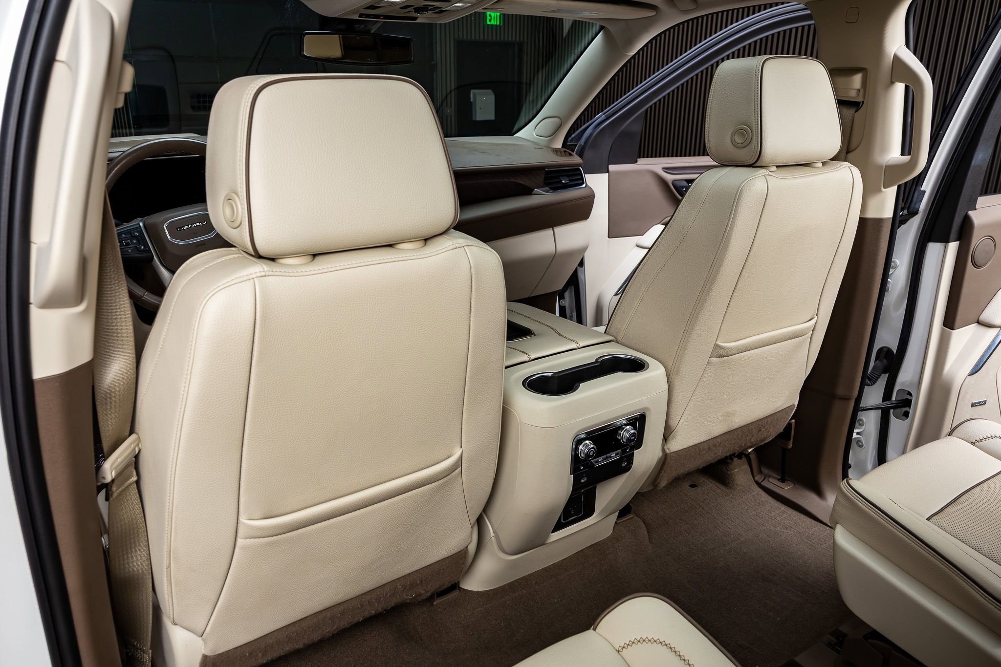 Used 2022 GMC Yukon XL Denali w/ Max Trailering Package image 34