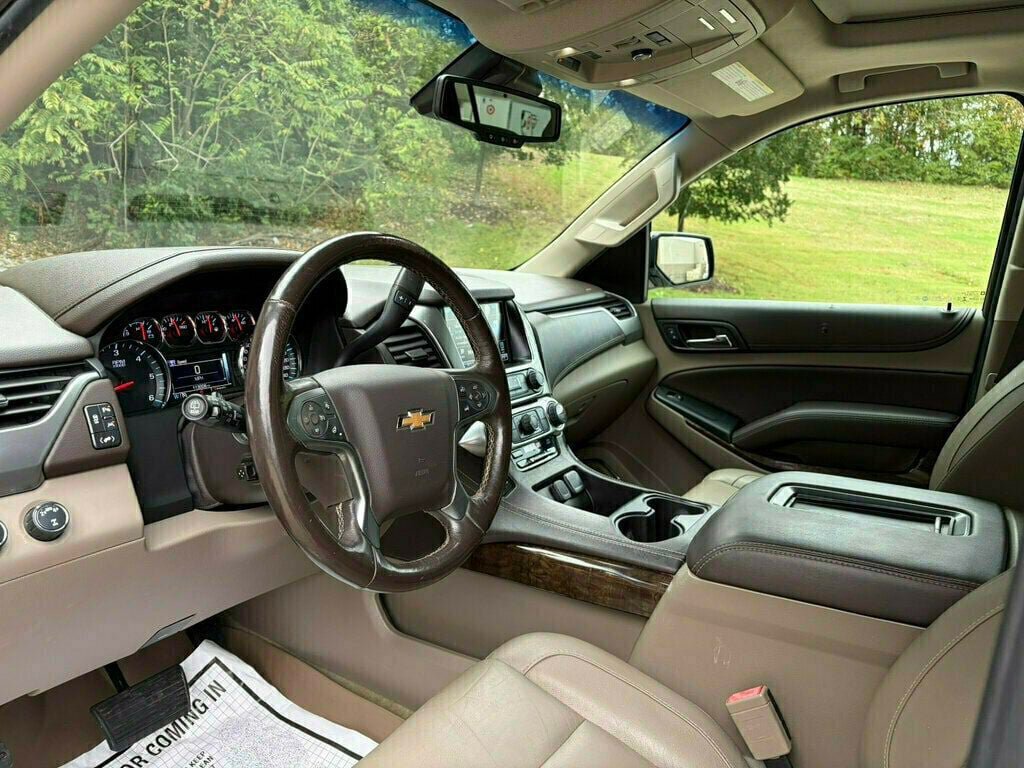 Used 2018 Chevrolet Suburban LT AWD/4WD image 30