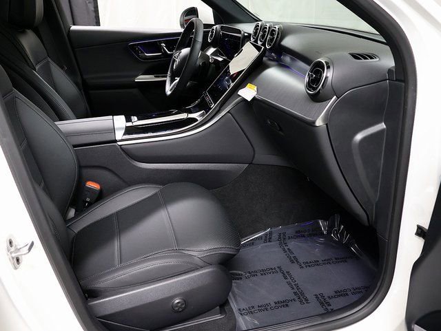 Certified 2026 Mercedes-Benz GLC 300 4MATIC image 32