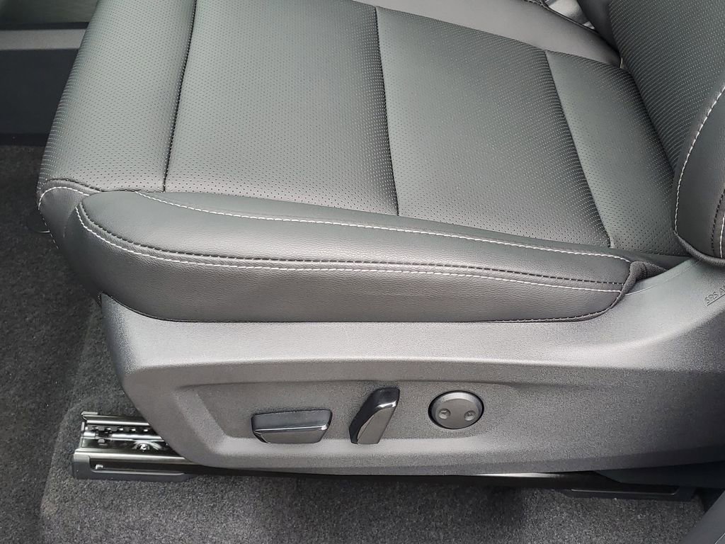 New 2026 Nissan Murano SL AWD/4WD image 13
