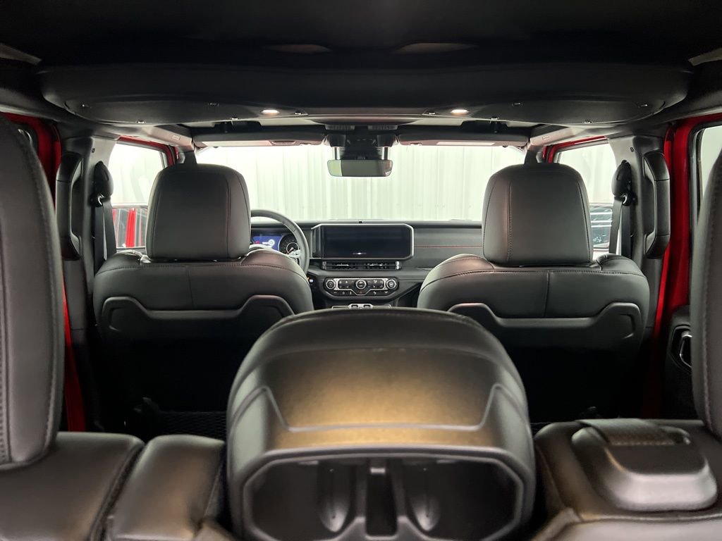 Used 2025 Jeep Wrangler Unlimited Rubicon image 10