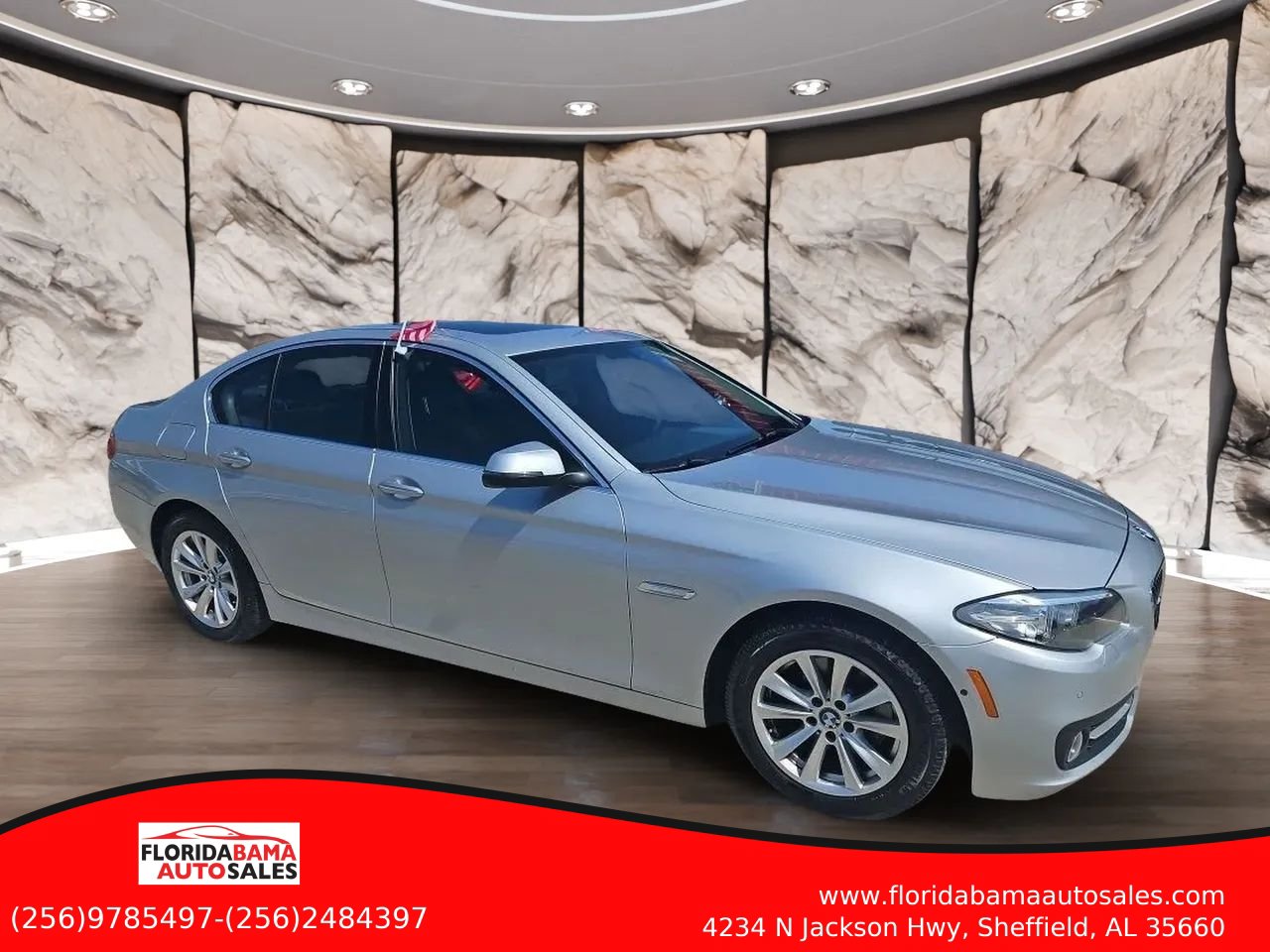 Used 2016 BMW 528i xDrive Sedan AWD/4WD image 1