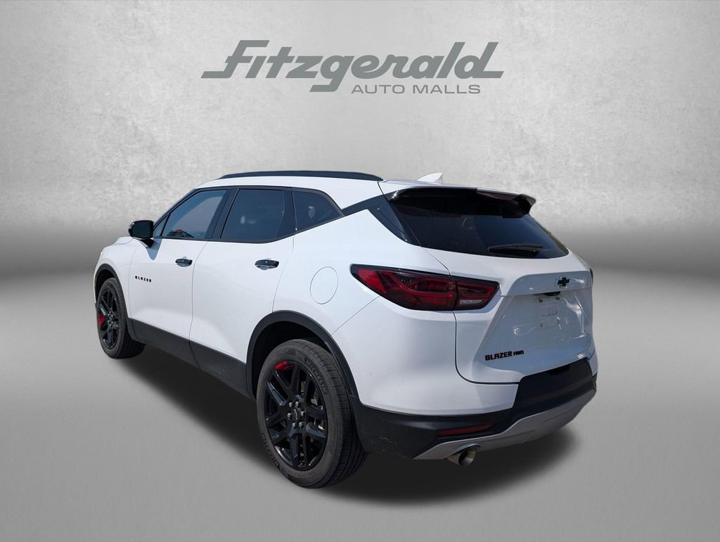 Used 2024 Chevrolet Blazer LT w/ Sound & Technology Package AWD/4WD image 8