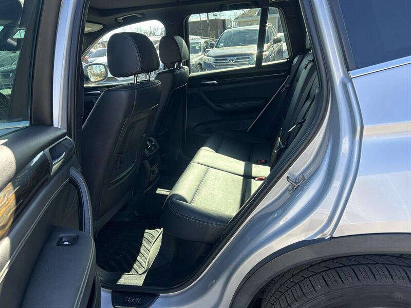Used 2013 BMW X3 xDrive28i w/ Premium Pkg AWD/4WD image 11
