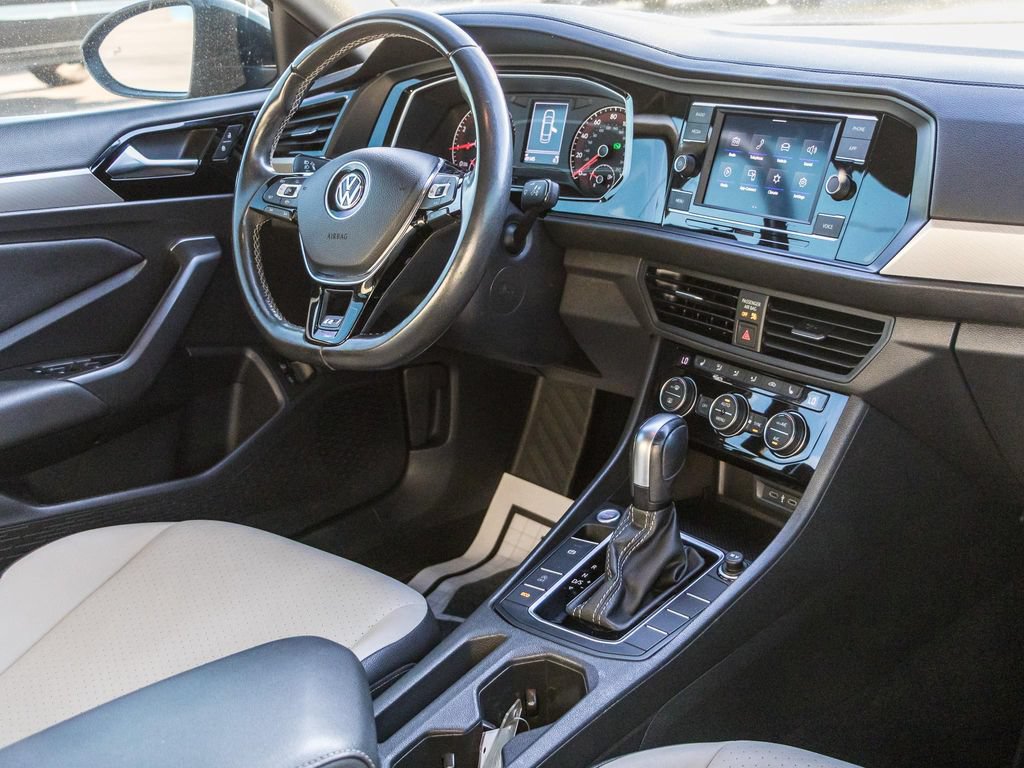 Used 2020 Volkswagen Jetta R-Line FWD image 41