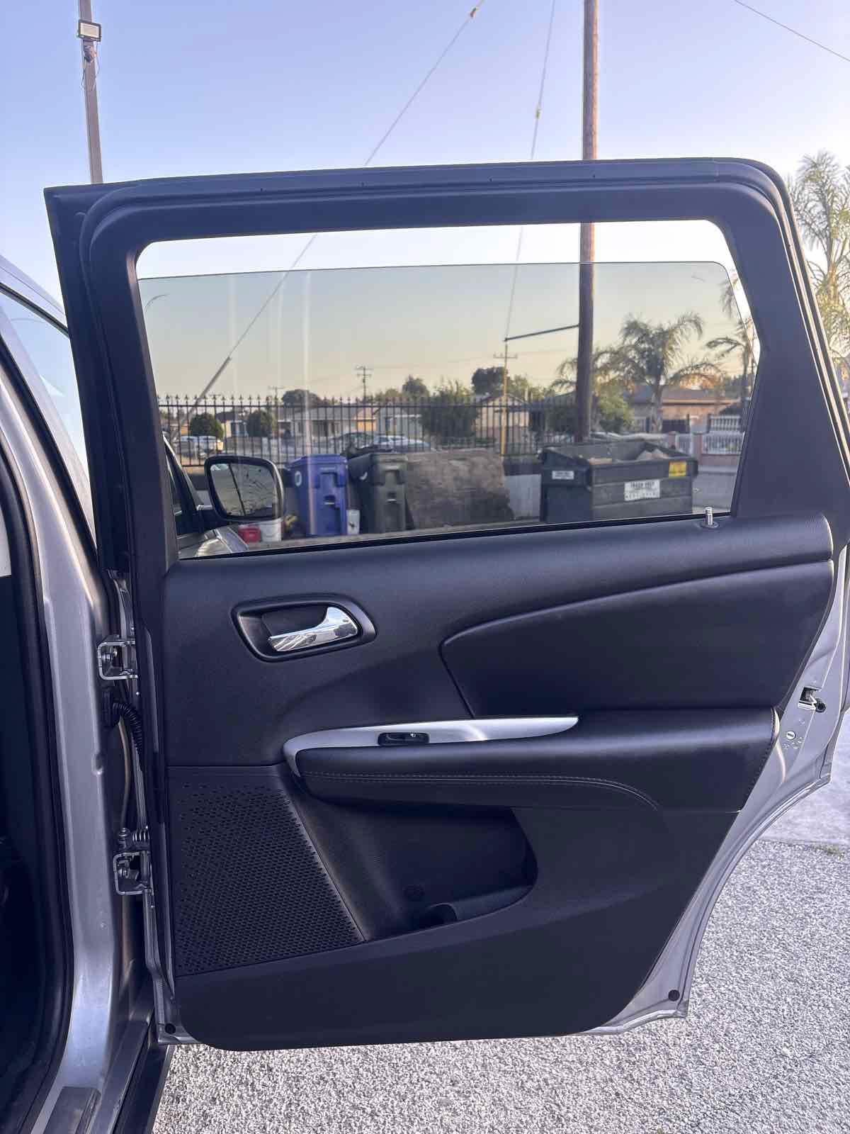 Used 2018 Dodge Journey SE w/ Blacktop Package FWD image 12
