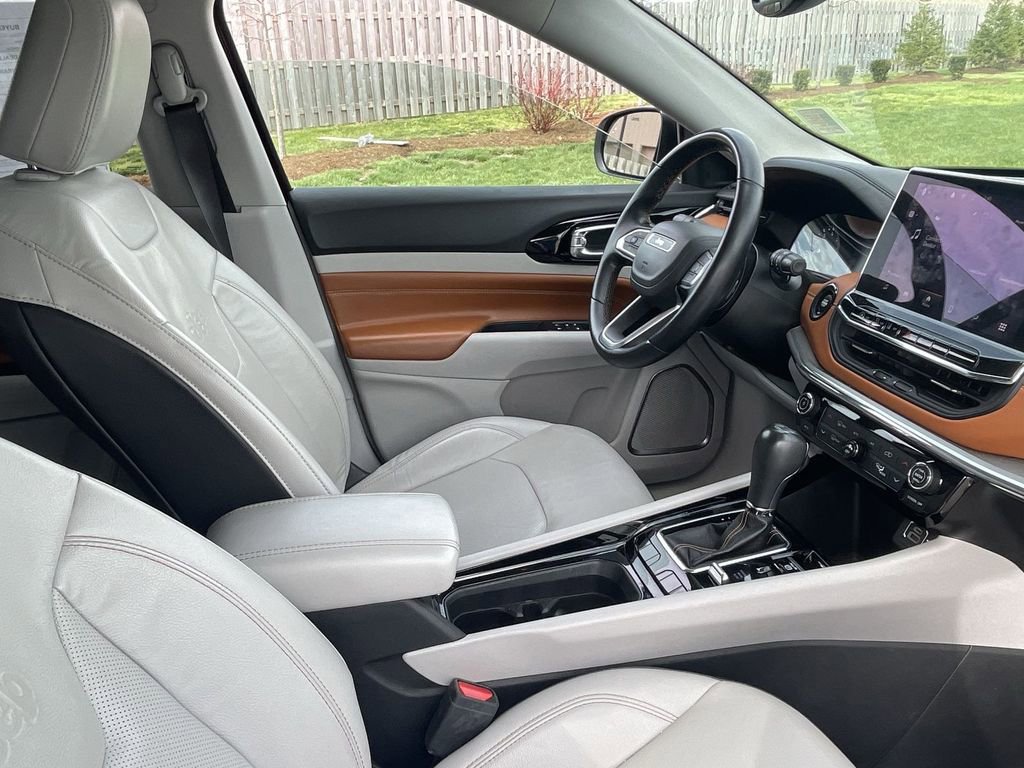 Used 2022 Jeep Compass Limited image 38