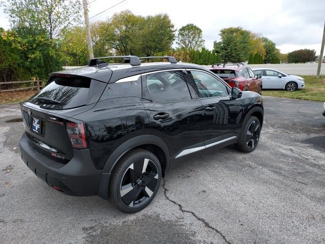 New 2026 Nissan Kicks SR w/ Cold Weather Package image 3