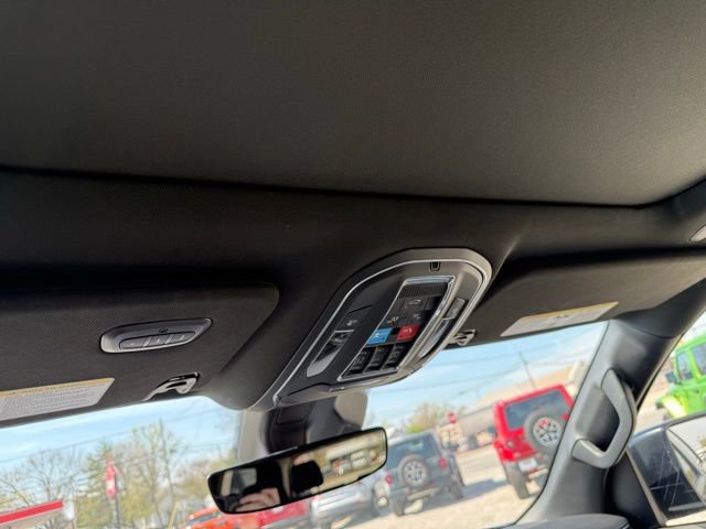 Used 2024 Jeep Wagoneer Series II image 14