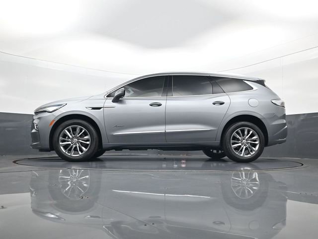 Used 2024 Buick Enclave Avenir w/ Avenir Technology Package image 29
