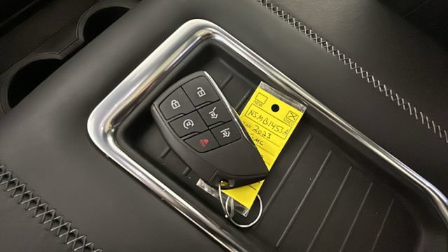 Used 2023 GMC Yukon Denali AWD/4WD image 20