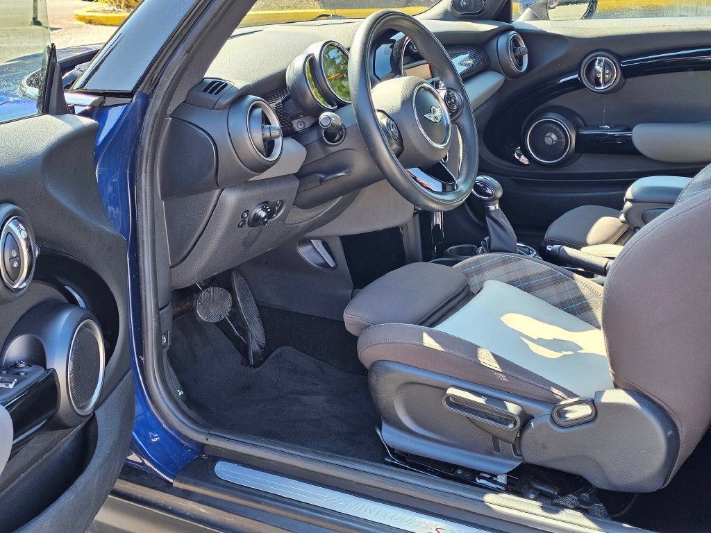 Used 2015 MINI Cooper S FWD image 15