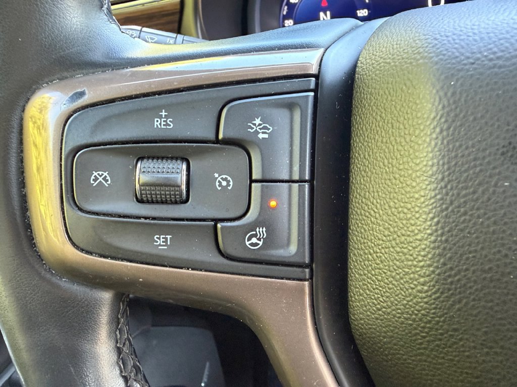 Used 2023 Chevrolet Suburban High Country AWD/4WD image 30