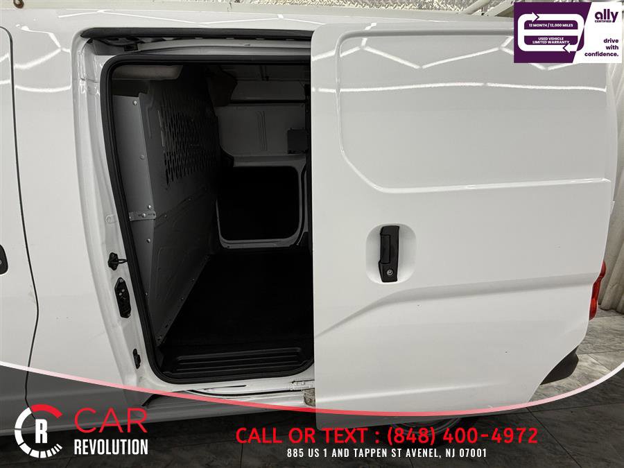 Used 2019 Nissan NV200 S image 8