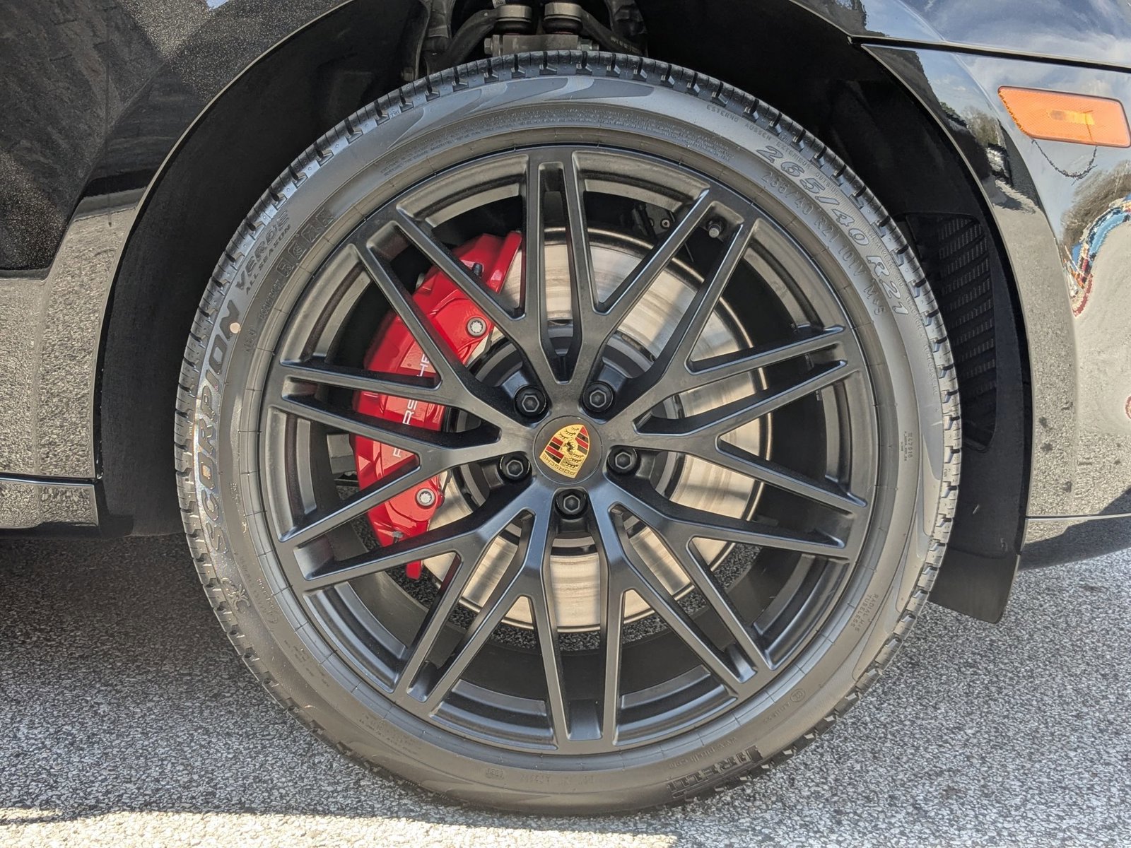 New 2026 Porsche Macan GTS AWD/4WD image 29