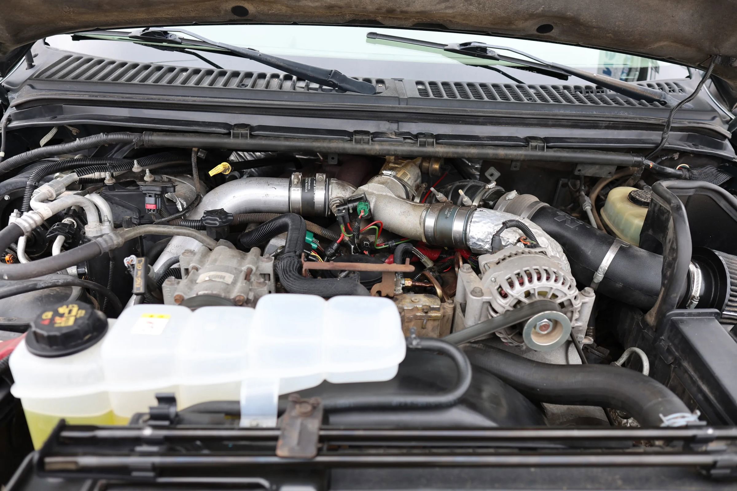 Used 2000 Ford Excursion Limited image 36