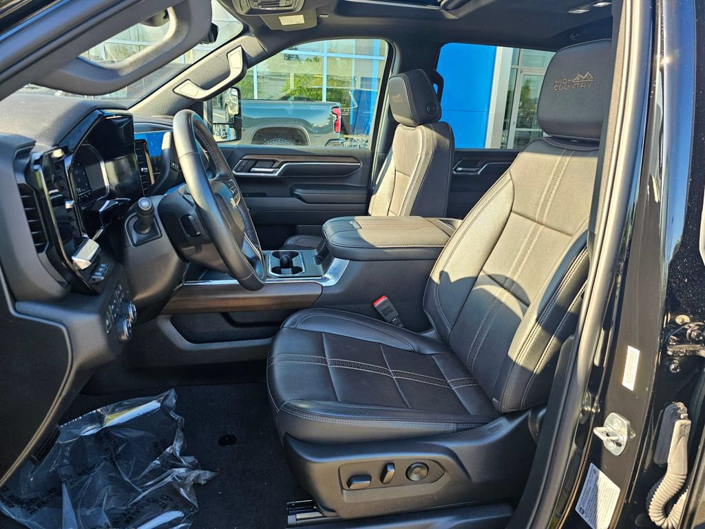 Used 2024 Chevrolet Silverado 2500 High Country w/ High Country Premium Package AWD/4WD image 21