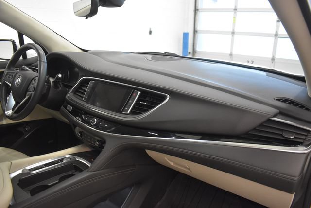 Used 2024 Buick Enclave Avenir w/ Avenir Technology Package AWD/4WD image 18