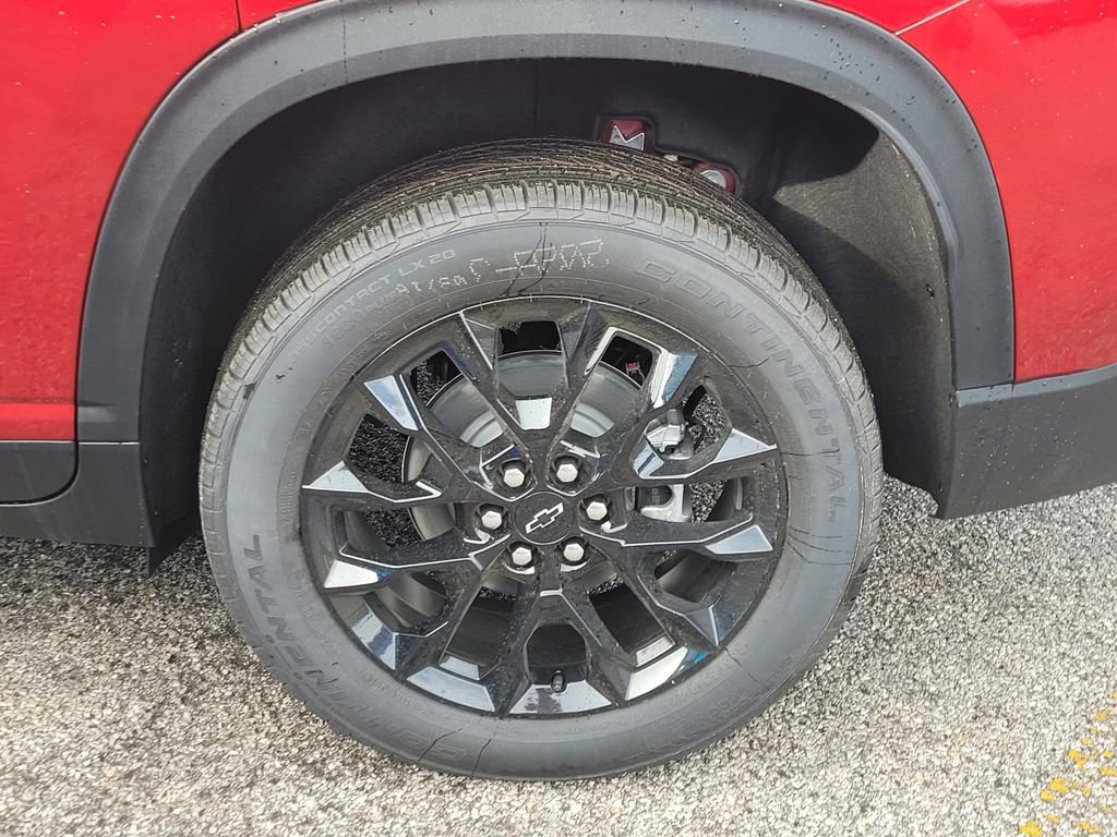New 2026 Chevrolet Traverse LT w/ Midnight/Sport Edition image 4