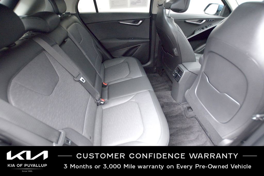 Certified 2024 Kia Niro SX image 14