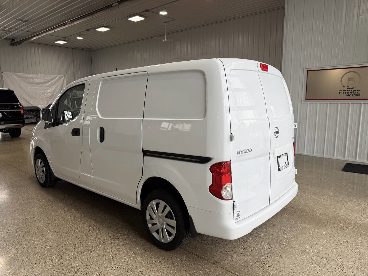 Used 2017 Nissan NV200 SV w/ Technology Package image 3
