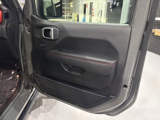 Used 2021 Jeep Wrangler Unlimited Rubicon AWD/4WD image 39