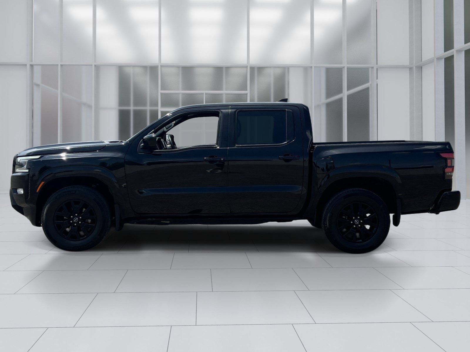 Certified 2023 Nissan Frontier SV w/ Midnight Edition Package RWD image 3