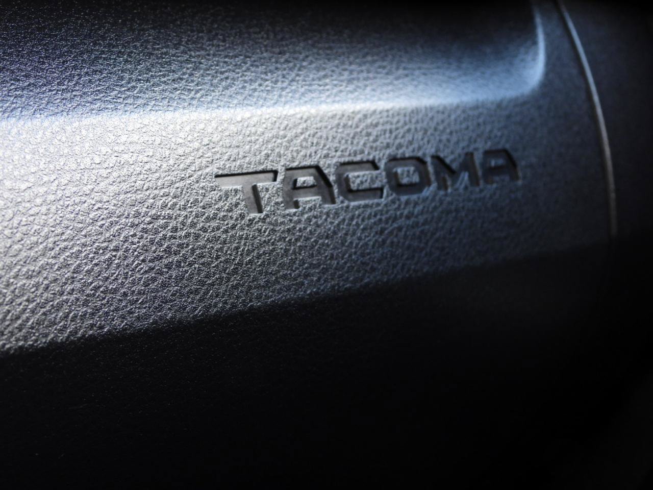 Used 2022 Toyota Tacoma SR5 RWD image 80