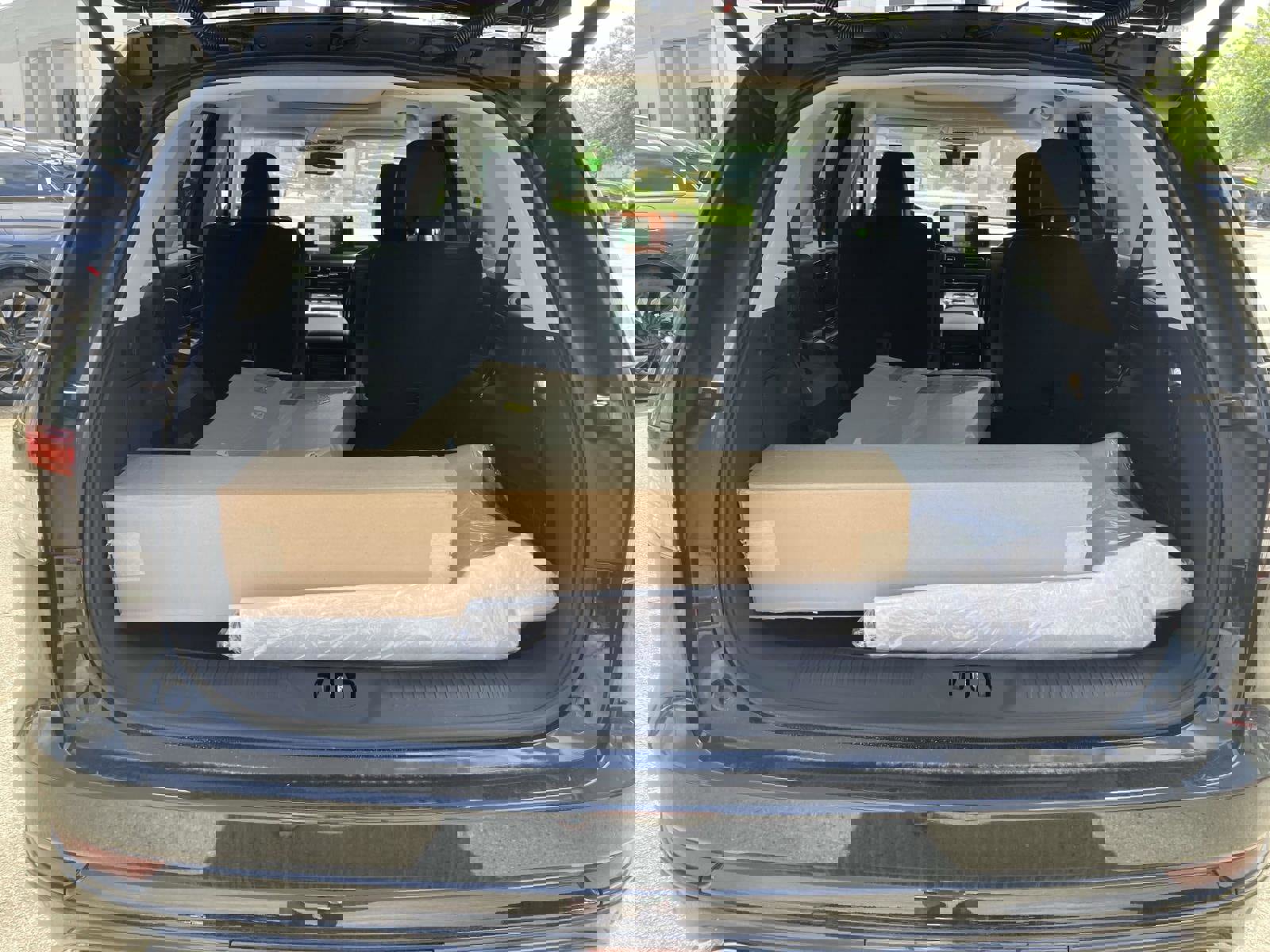 New 2025 Lincoln Aviator 2WD w/ Jet Appearance Package image 15