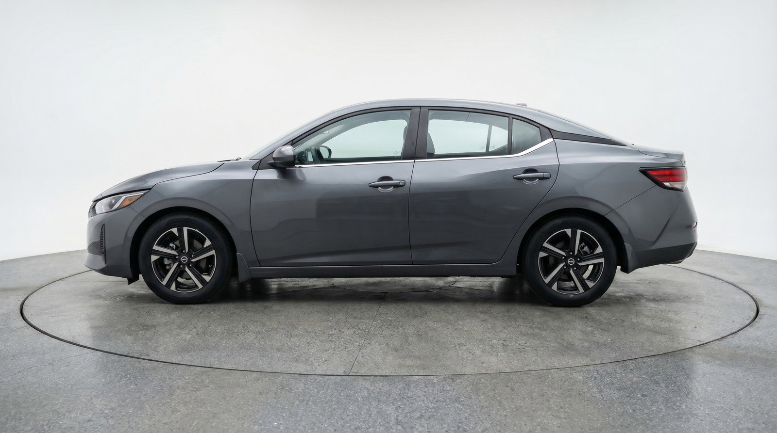 Used 2025 Nissan Sentra SV FWD image 5