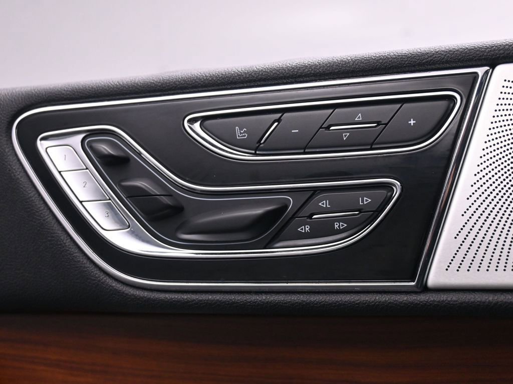 Used 2020 Lincoln Navigator Reserve w/ Luxury Package image 42