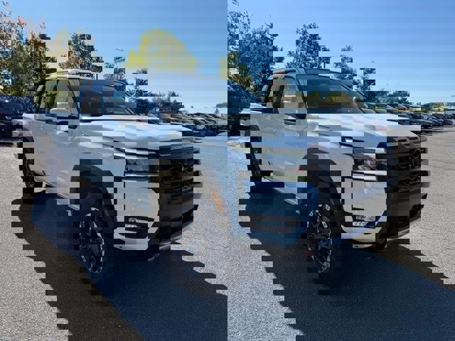 New 2026 Nissan Frontier PRO-4X w/ Pro-4x Convenience Package